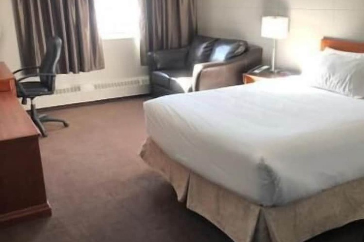 Room 4 of 31