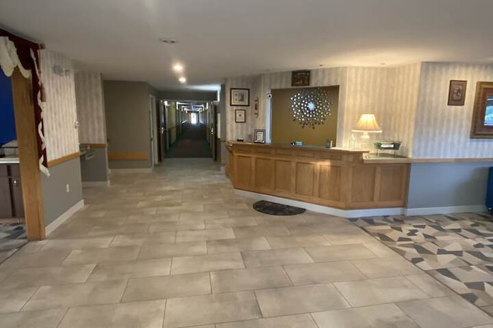 Coos Motor Inn