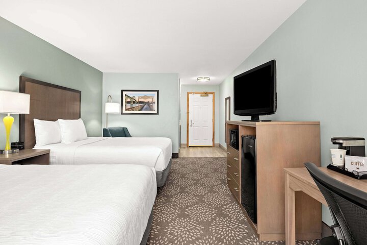 Room 28 of 45