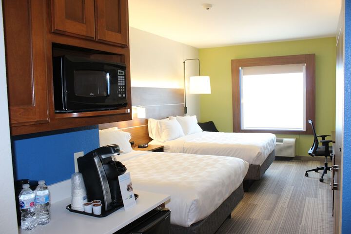 Room 41 of 68