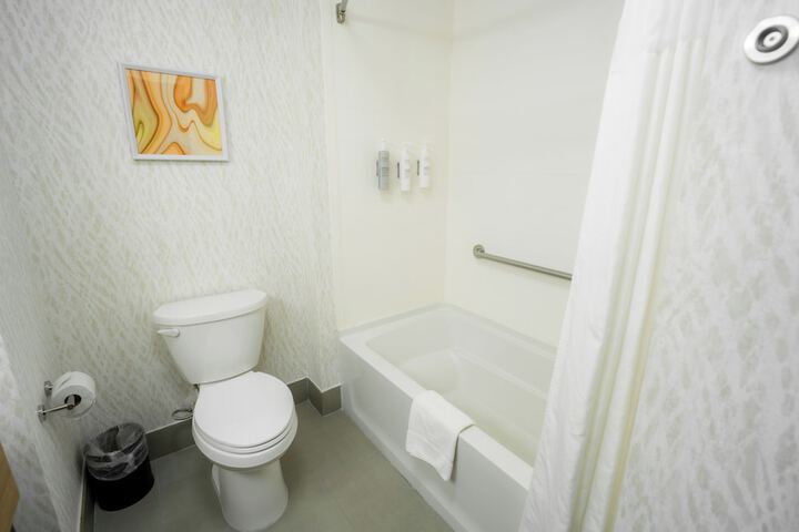 Hampton Inn & Suites Mission