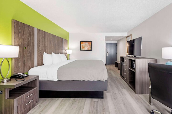 Room 20 of 29