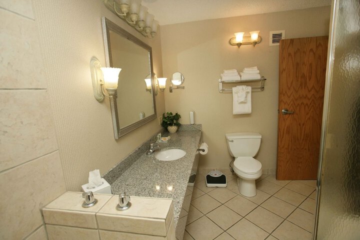 Room 30 of 43