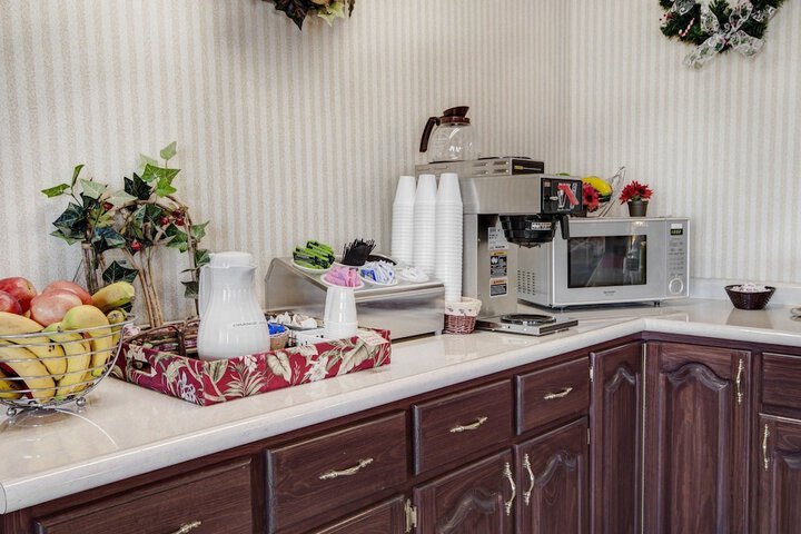 Breakfast/Coffee Service 27 of 28