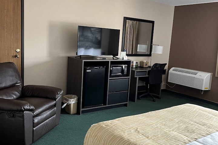 Room 18 of 26