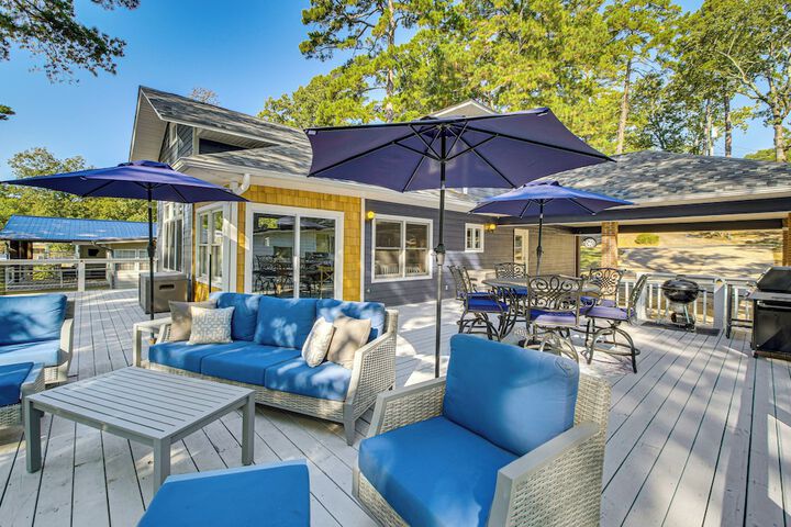 Hot Springs Lakefront Home w / Dock & Water Views!