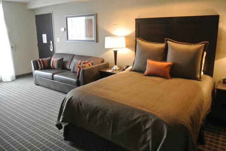Room 12 of 40