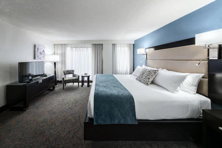 Room 32 of 57