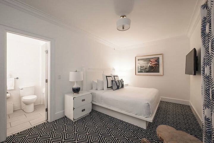 Room 56 of 119