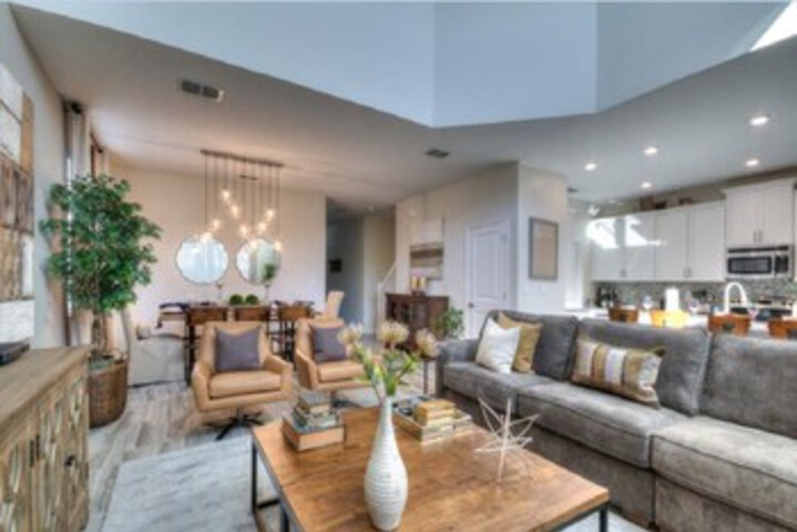Luxury 5 bedroom home with private pool