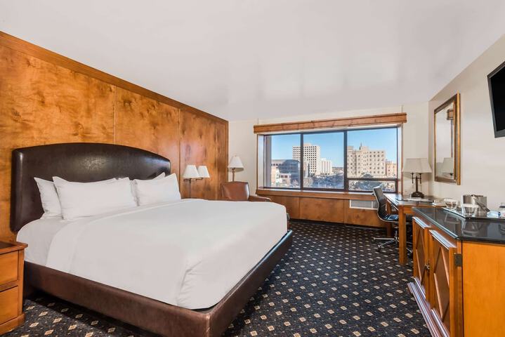 The Antlers a Wyndham Hotel