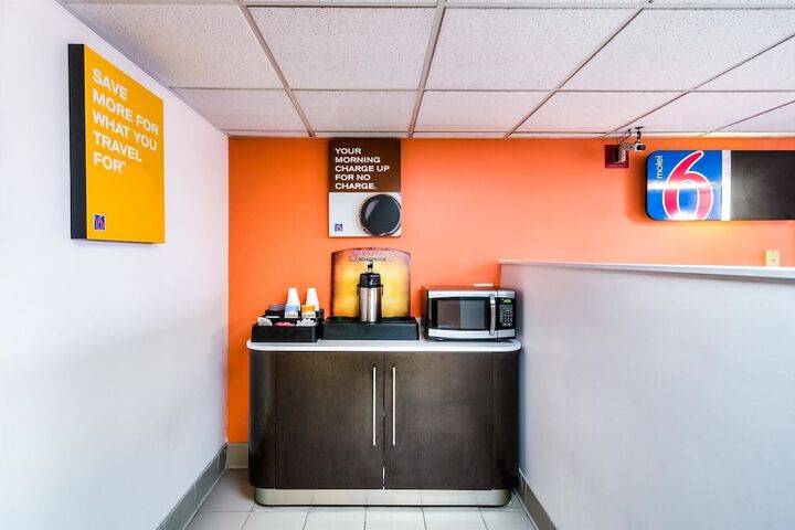 Motel 6 Lansing IL - Chicago South