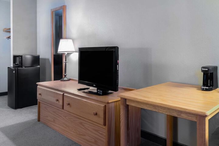 Rodeway Inn Hesston