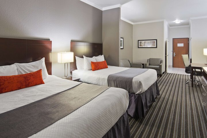Room 15 of 26