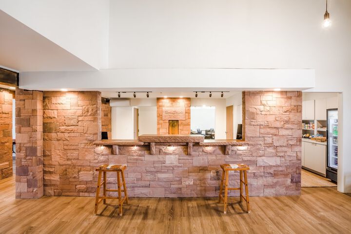 Red Sands Hotel