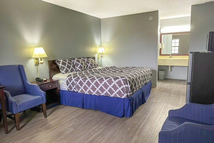Room 34 of 58