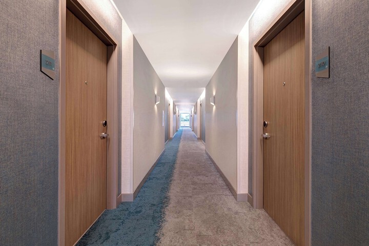 Ballroom/Hall 51 of 62