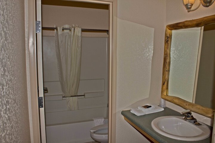 Room 31 of 82
