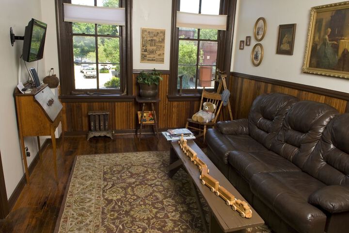 Room 5 of 7