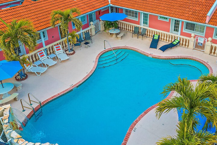Pool 10 of 83