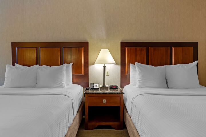 Room 12 of 25