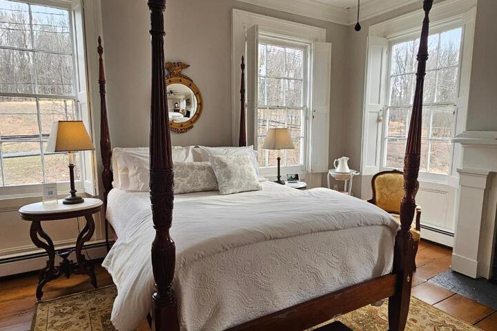 Peach Grove House