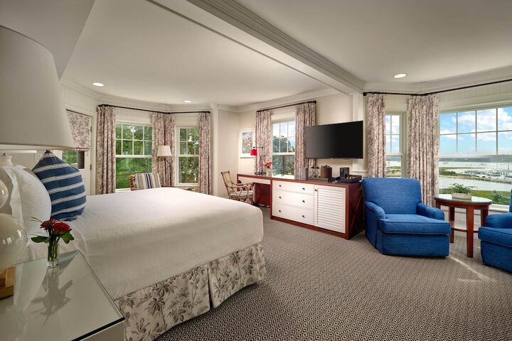 Harbor View Hotel