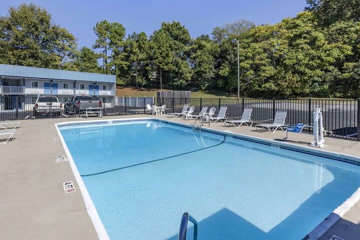 Pool 12 of 33