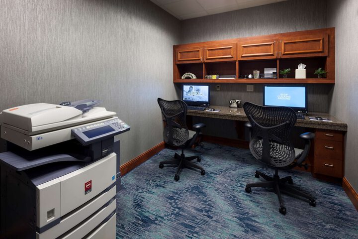 Business Center 39 of 40