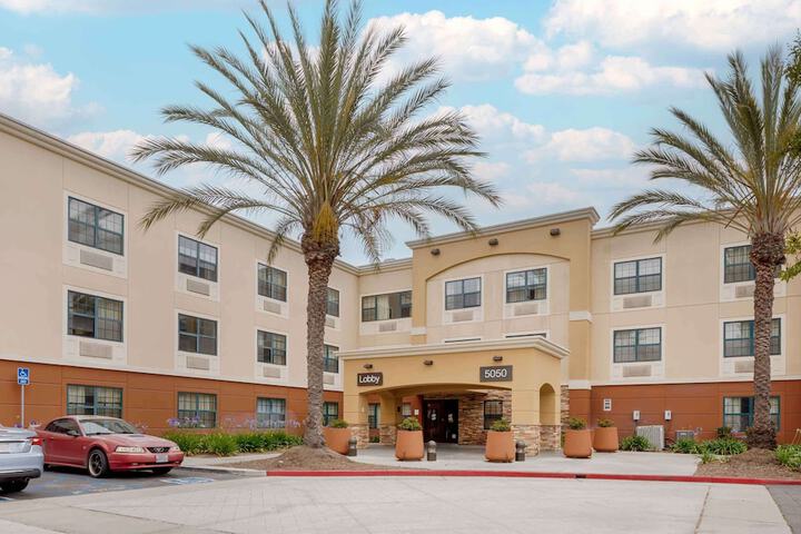 Hotel 2 of 27