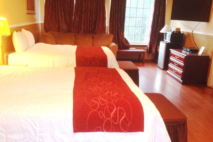 Room 25 of 46