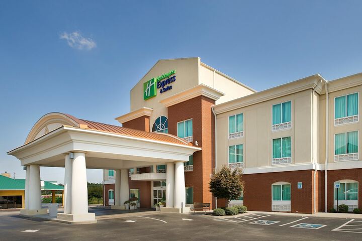 Holiday Inn Express & Suites Lenoir Cty by IHG