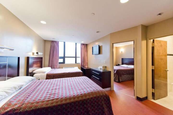 Room 7 of 40