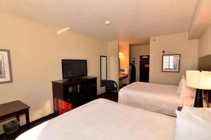 Room 19 of 106