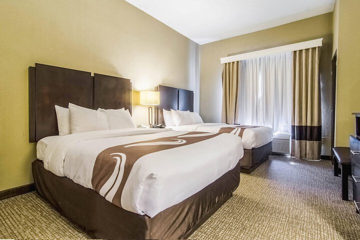 Quality Suites Graham - Burlington South