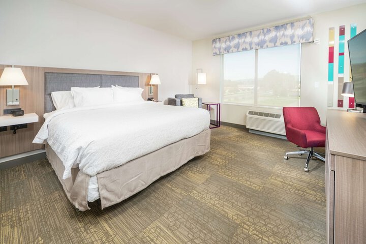 Room 20 of 33