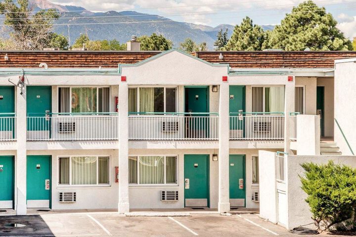 Hotel 3 of 33