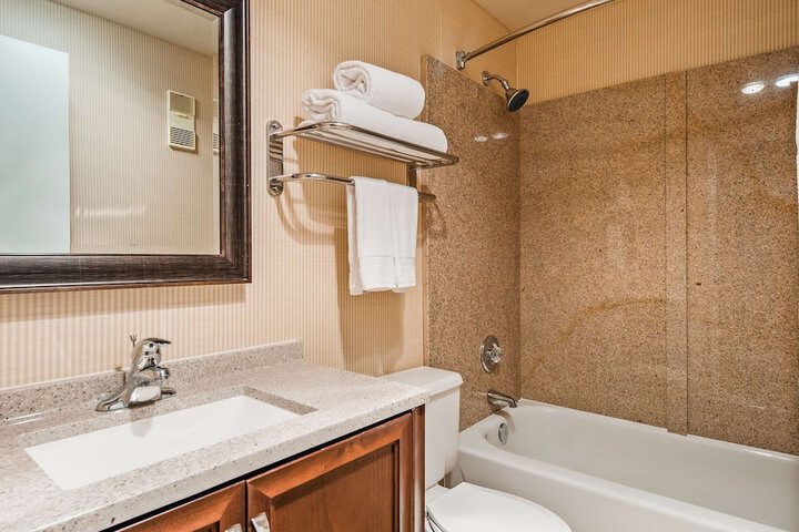 Lompoc Valley Inn and Suites