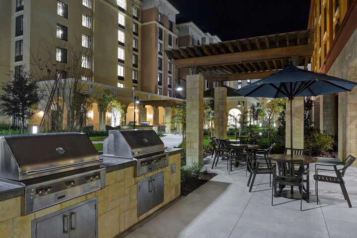 Homewood Suites by Hilton Orlando at Flamingo Crossings
