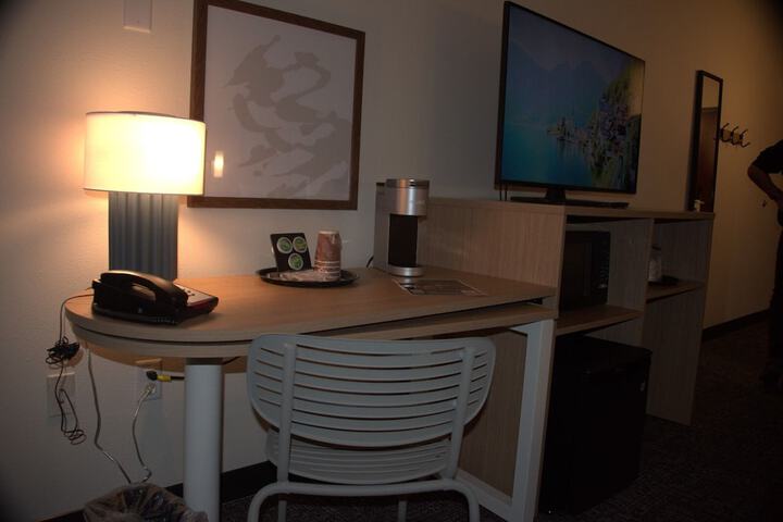 Room 17 of 34