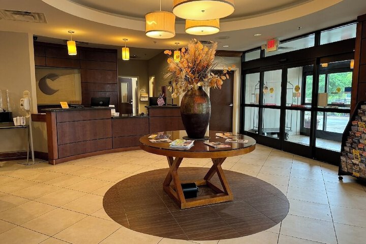 Comfort Inn & Suites Lexington Park near Pax River