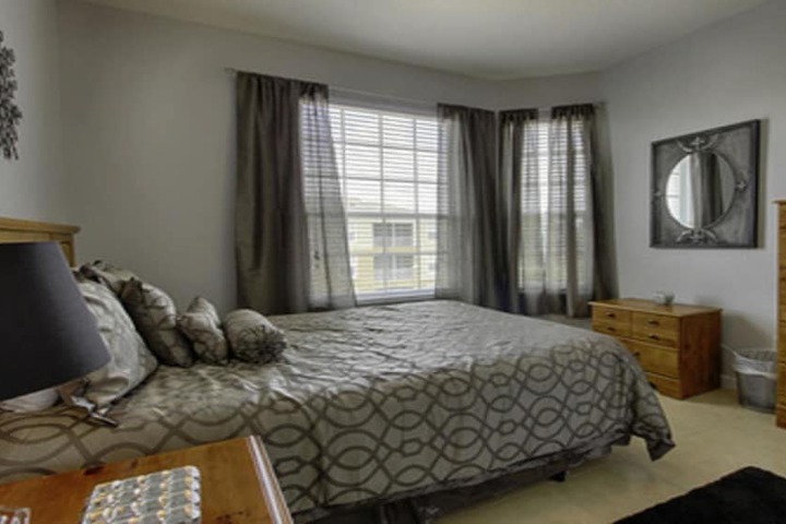 Room 9 of 31