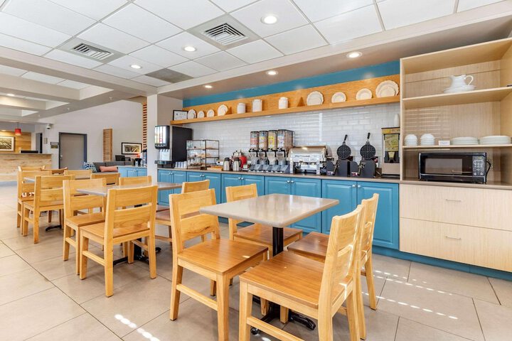 Country Inn & Suites by Radisson Lumberton, NC