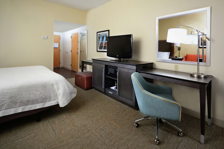 Room 13 of 49