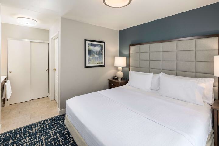 Homewood Suites by Hilton Philadelphia / Mt. Laurel