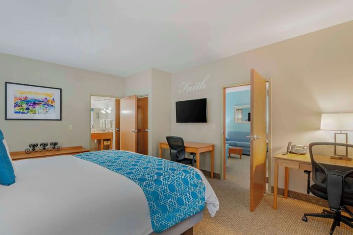 Room 50 of 82