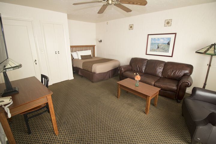 Room 44 of 117