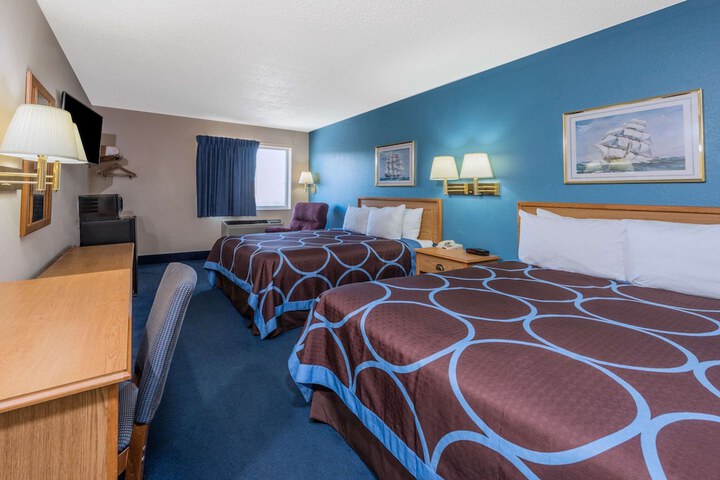 Room 7 of 46