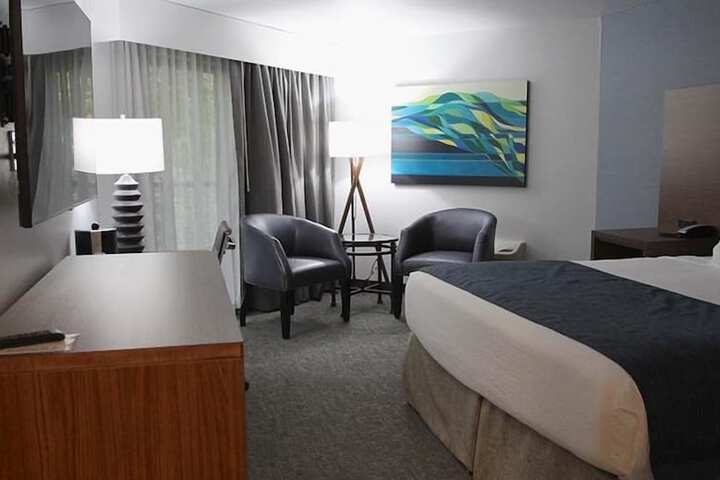 Room 30 of 86