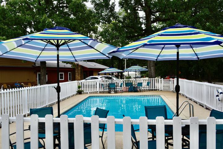 Pool 7 of 23